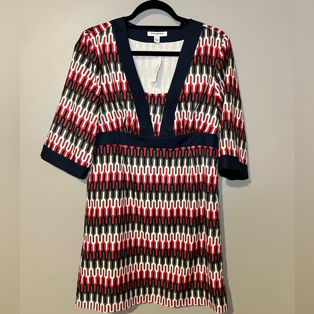 NWT Banana Republic V-Neck Bell Sleeve Short dress